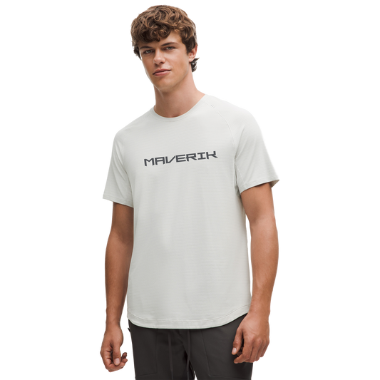 MAVERIK // lululemon LICENSE TO TRAIN SHORT SLEEVE