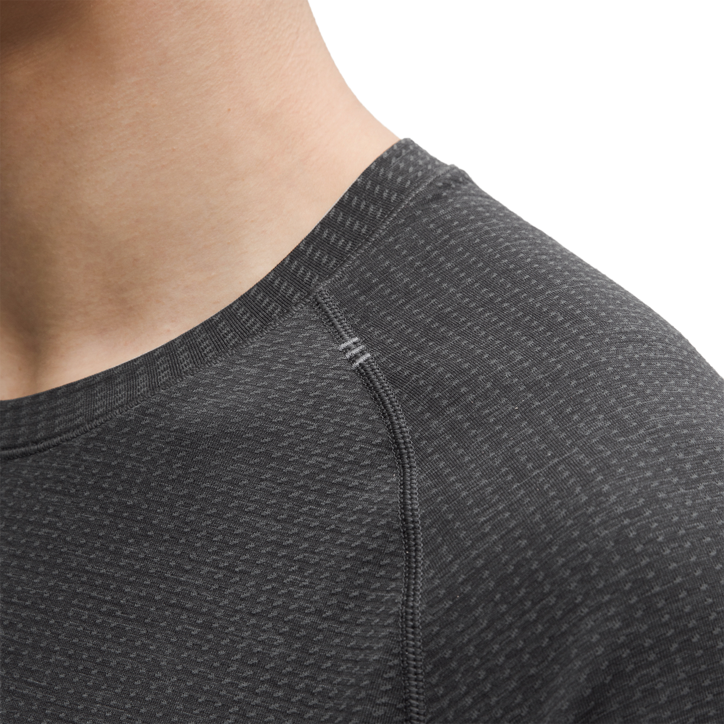 MAVERIK // lululemon METAL VENT TEE