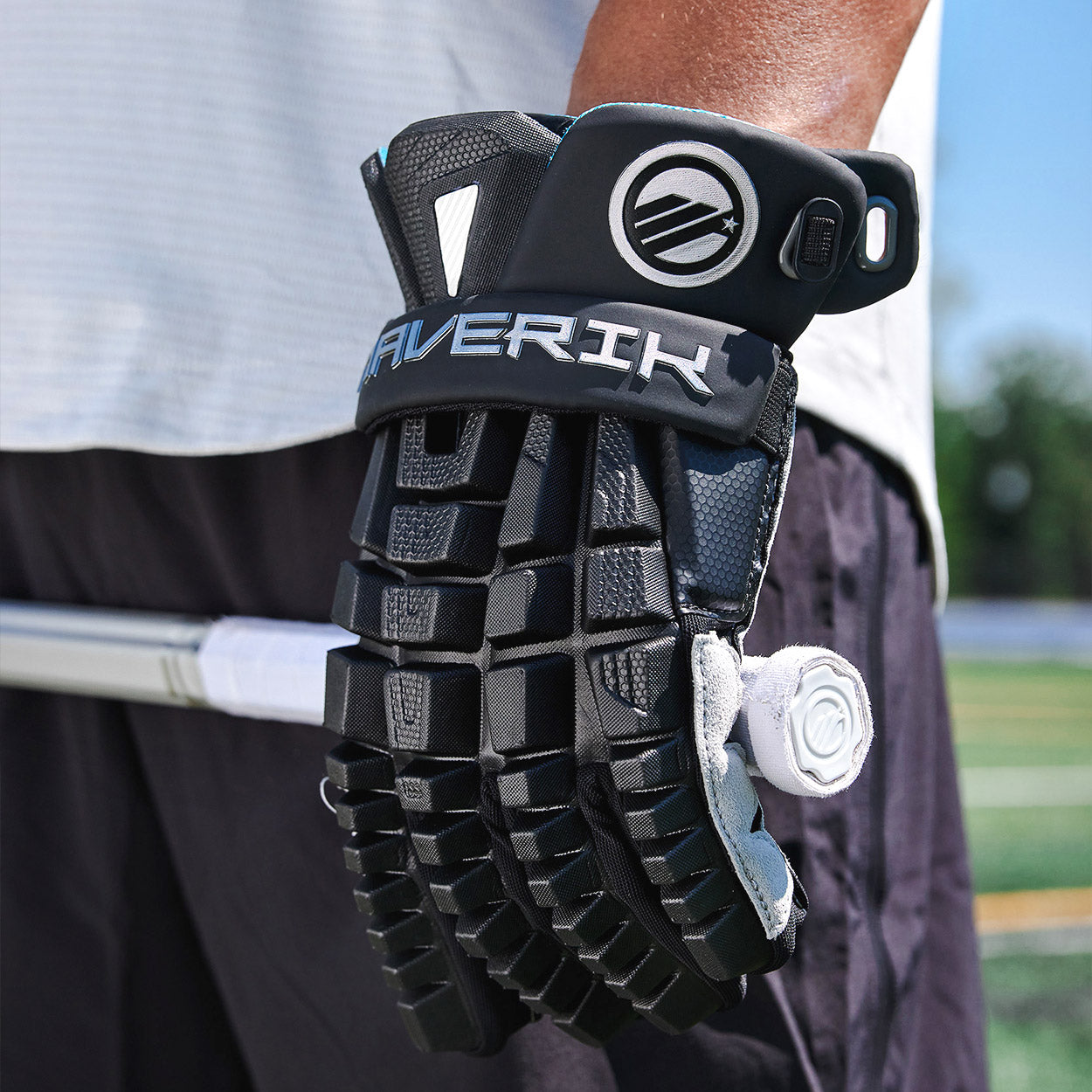 SHIFT PLAYER GLOVE