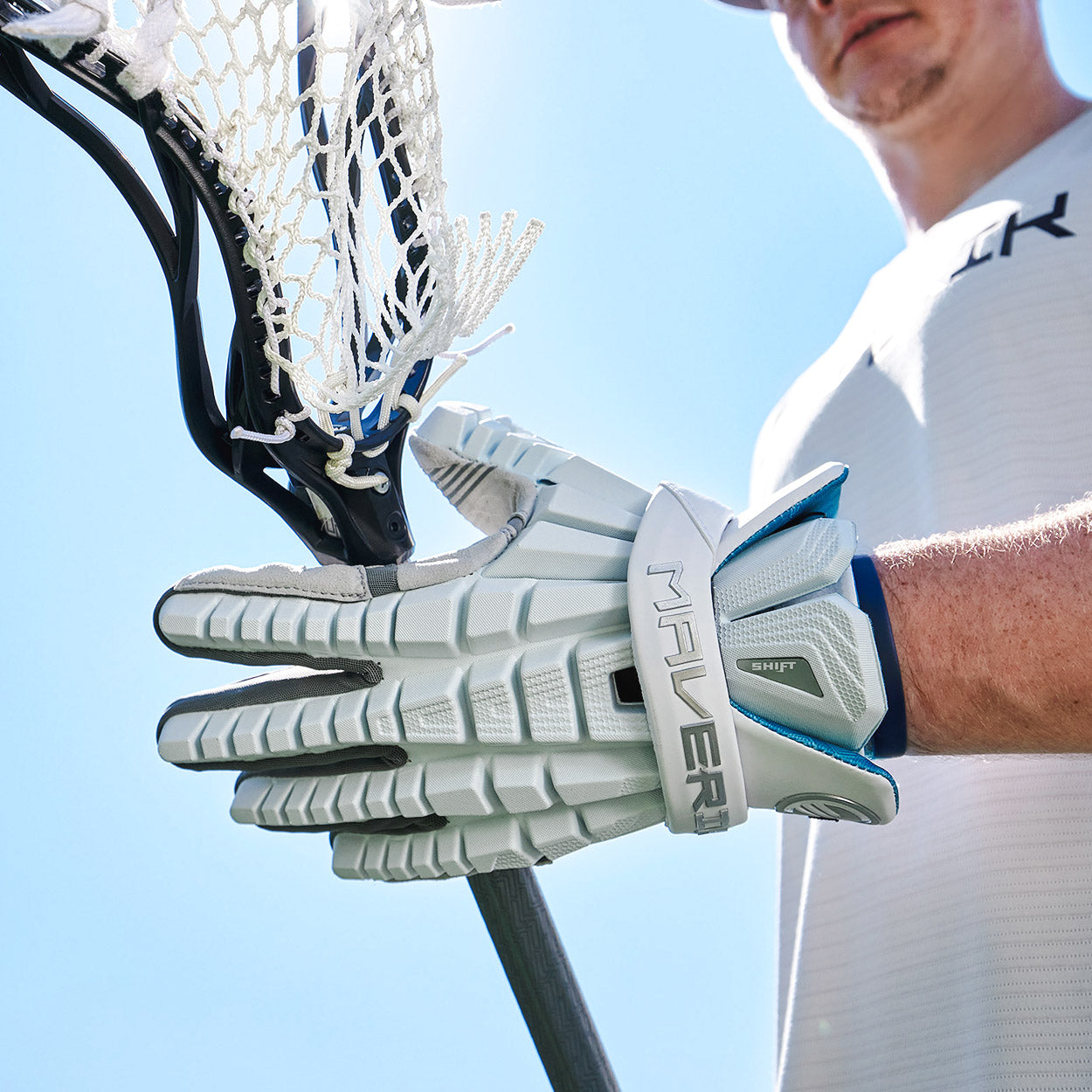 SHIFT PLAYER GLOVE